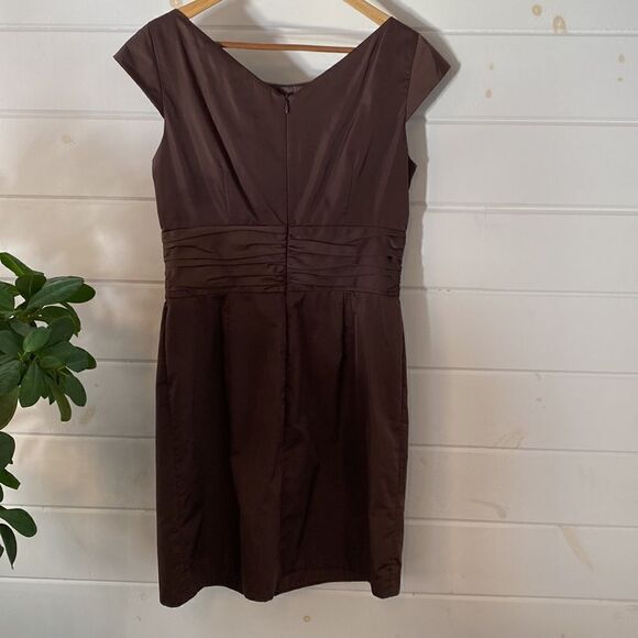 Gorgeous Brown Cap Sleeve Dress Made in Germany - Picture 10 of 16
